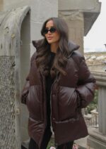 Burgundy oversized puffer jacket - Image 3
