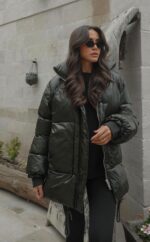 Olive green oversized puffer jacket - Image 2