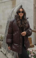 Burgundy oversized puffer jacket - Image 2