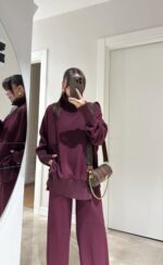 Burgundy relaxed-fit turtle neck sweater and wide-leg pants set - Image 3