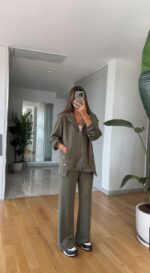 Khaki green zip up set with wide leg pants - Image 2