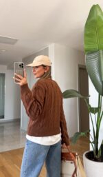 Brown cable - knit sweater - Image 2