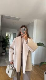 Ecru belted coat with a wide open collar - Image 2