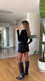 Black skort with a belt - Image 2