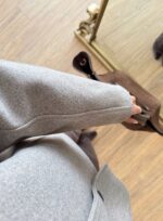 Greige jacket with fur collar - Image 3