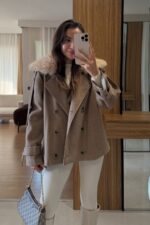 Greige wool coat with fur collar - Image 2