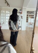 Soft oversized argyle cardigan in beige grey and white - Image 2