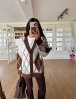Soft oversized argyle cardigan in brown and white