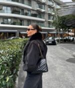 Black jacket with fur collar - Image 3