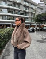 Brown jacket with fur collar - Image 3