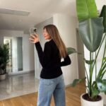 Black ribbed zip-up collared top - Image 2