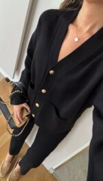 Black cardigan with gold buttons and front pockets - Image 2