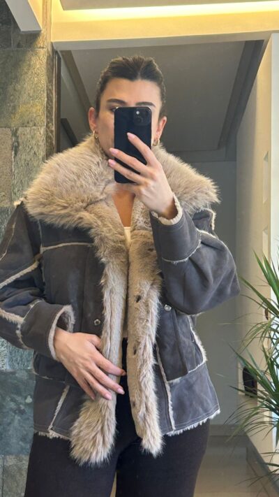 Greige Suede jacket with fur