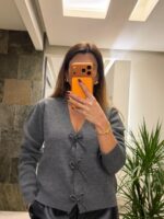 Grey sweater with beaded bow buttons - Image 2