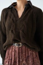Brown sweater with brown denim collar