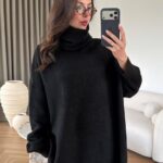 Long turtle neck knit sweater black