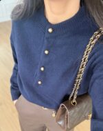 Navy blue knit sweater - Image 2
