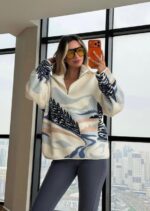 Abstract pattern fleece sweater