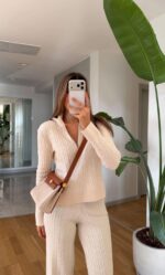 Cream Cable Knit Lounge Set for Women - Image 2