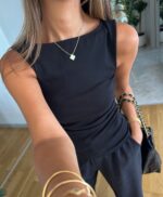 Black Sleeveless Tank Top - Image 2