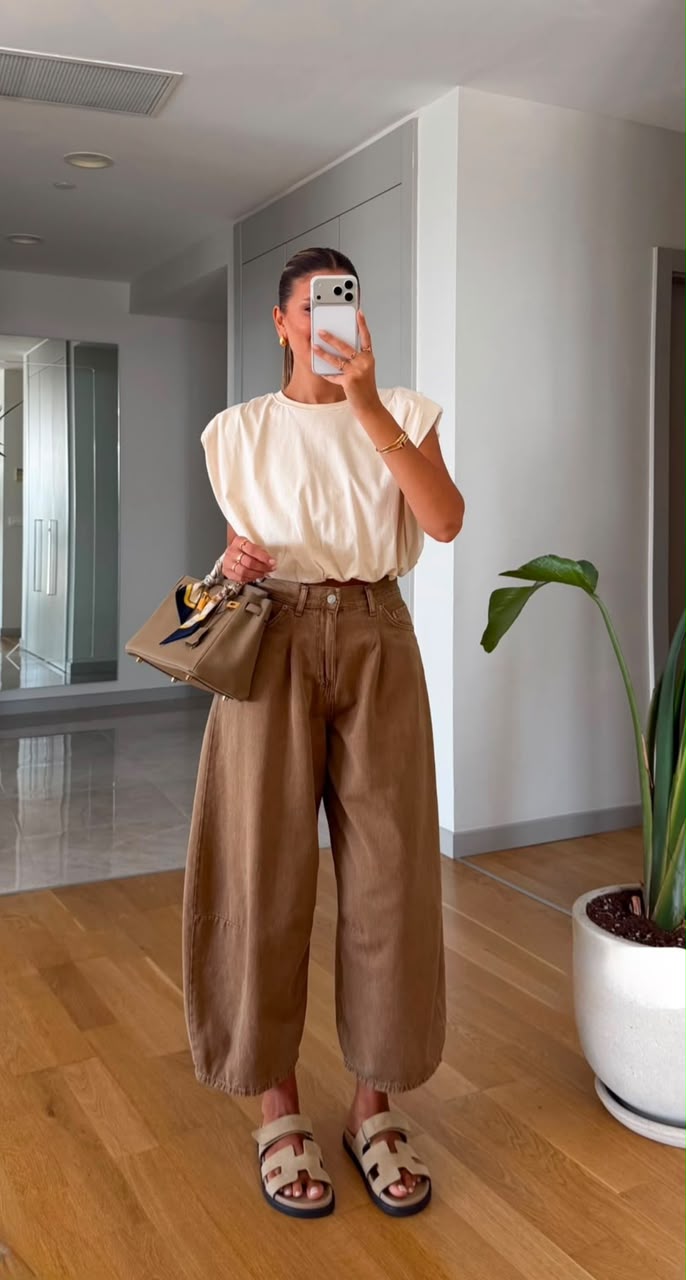 4161f7c7-3074-420a-91b5-f200484472f2 Wide Leg Brown High Waist Pants - Image 1