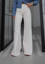 High-Waist Wide-Leg White Pants - Image 3