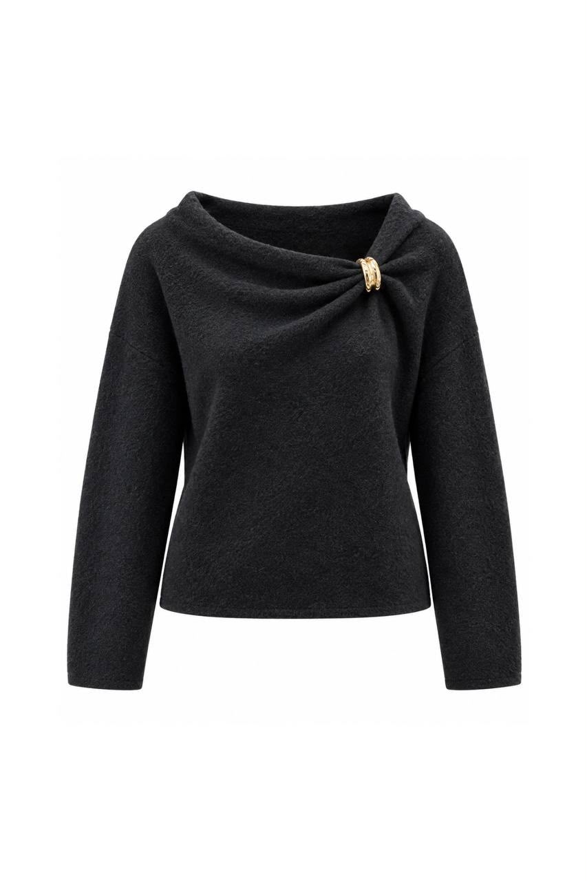 4774f9eb-effa-4163-924e-23b33b833453 Black Long Sleeve Sweater With Gold Pin - Image 1